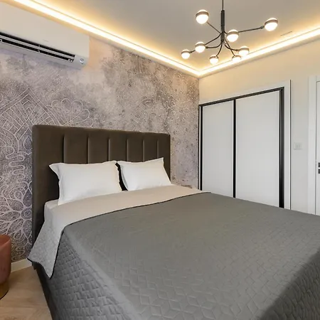 Apartment Pirin Warna