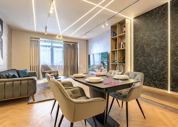 Pirin דירה וארנה